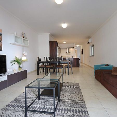 Modern 3Br Stylish & Spacious Apartment - Close To Sliema Promenade Gzira Eksteriør billede