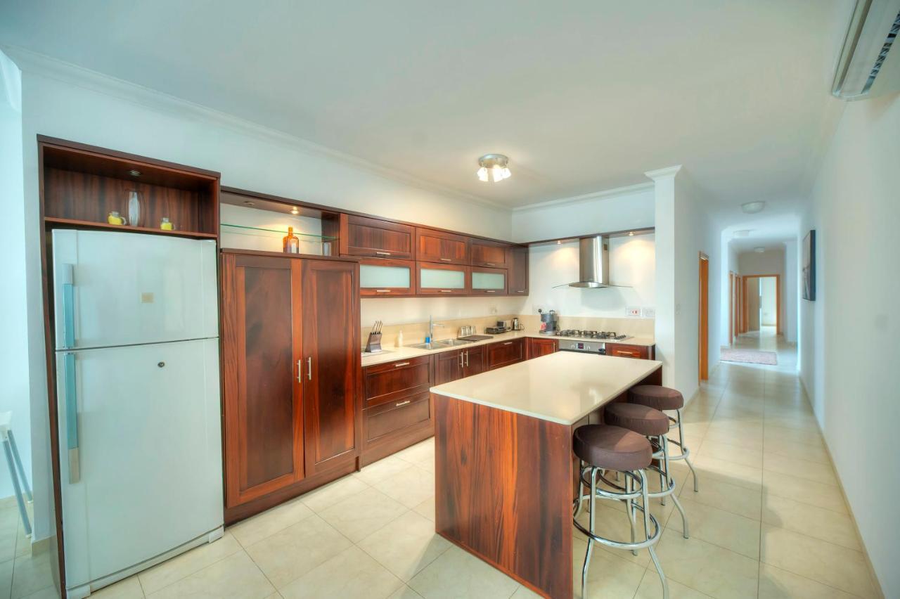 Modern 3Br Stylish & Spacious Apartment - Close To Sliema Promenade Gzira Eksteriør billede