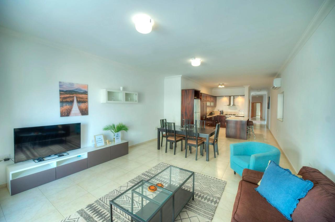 Modern 3Br Stylish & Spacious Apartment - Close To Sliema Promenade Gzira Eksteriør billede