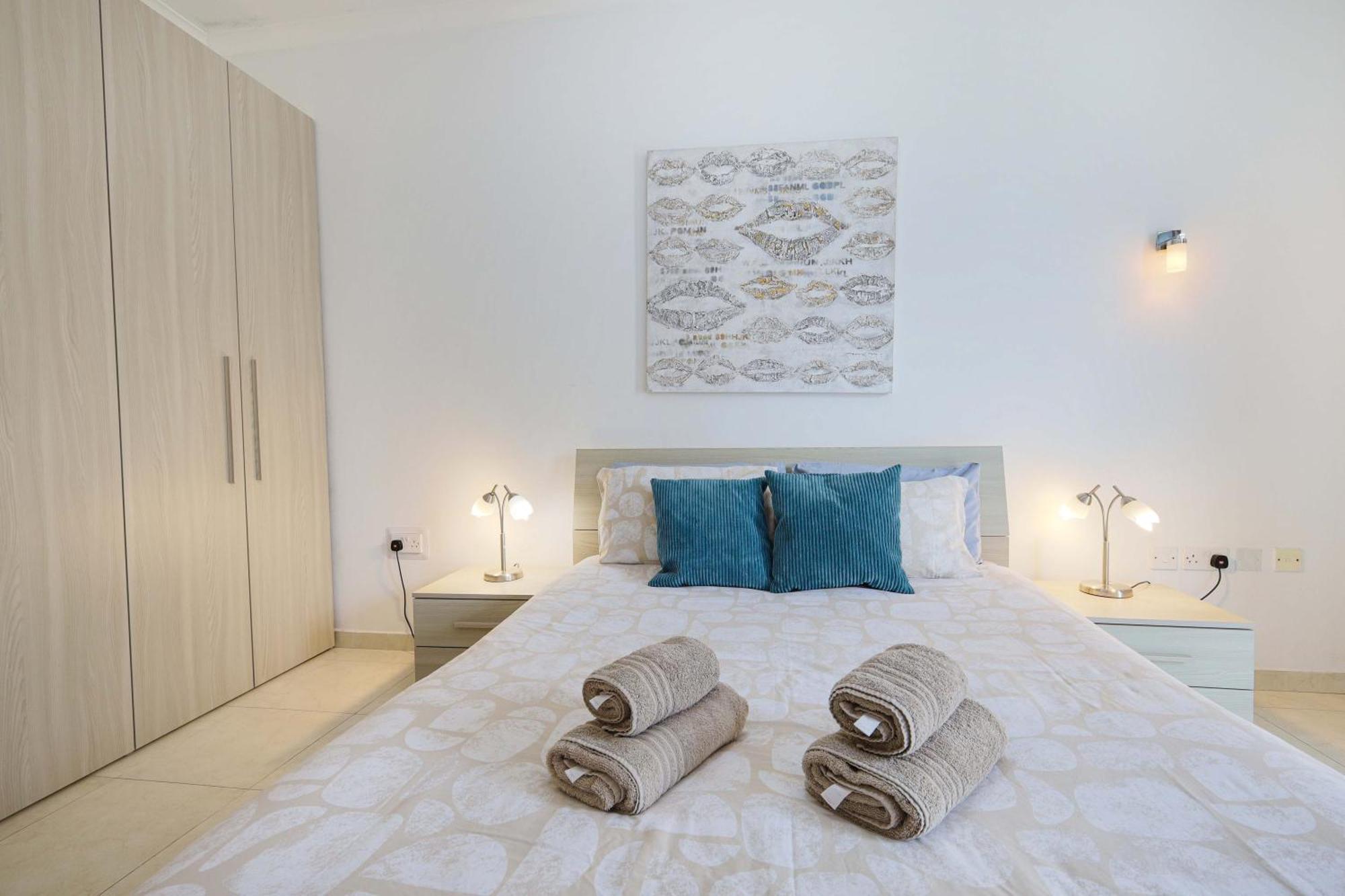 Modern 3Br Stylish & Spacious Apartment - Close To Sliema Promenade Gzira Eksteriør billede
